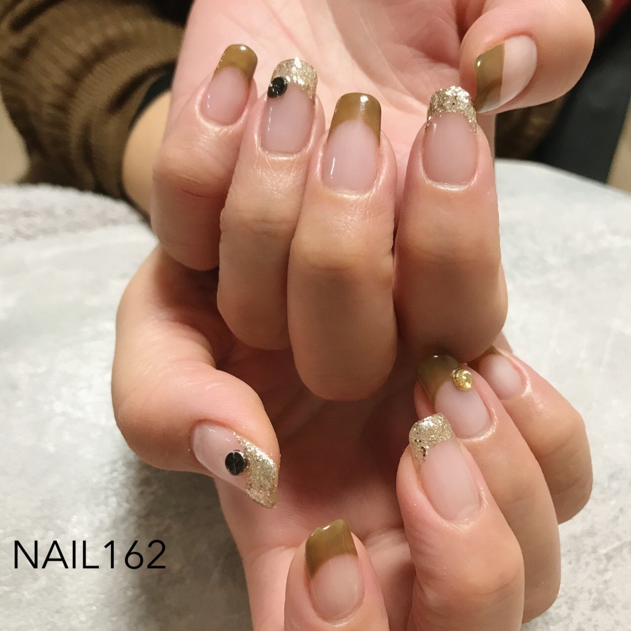 オールシーズン ハンド フレンチ ミディアム グリーン Nails 162のネイルデザイン No 5080093 ネイルブック