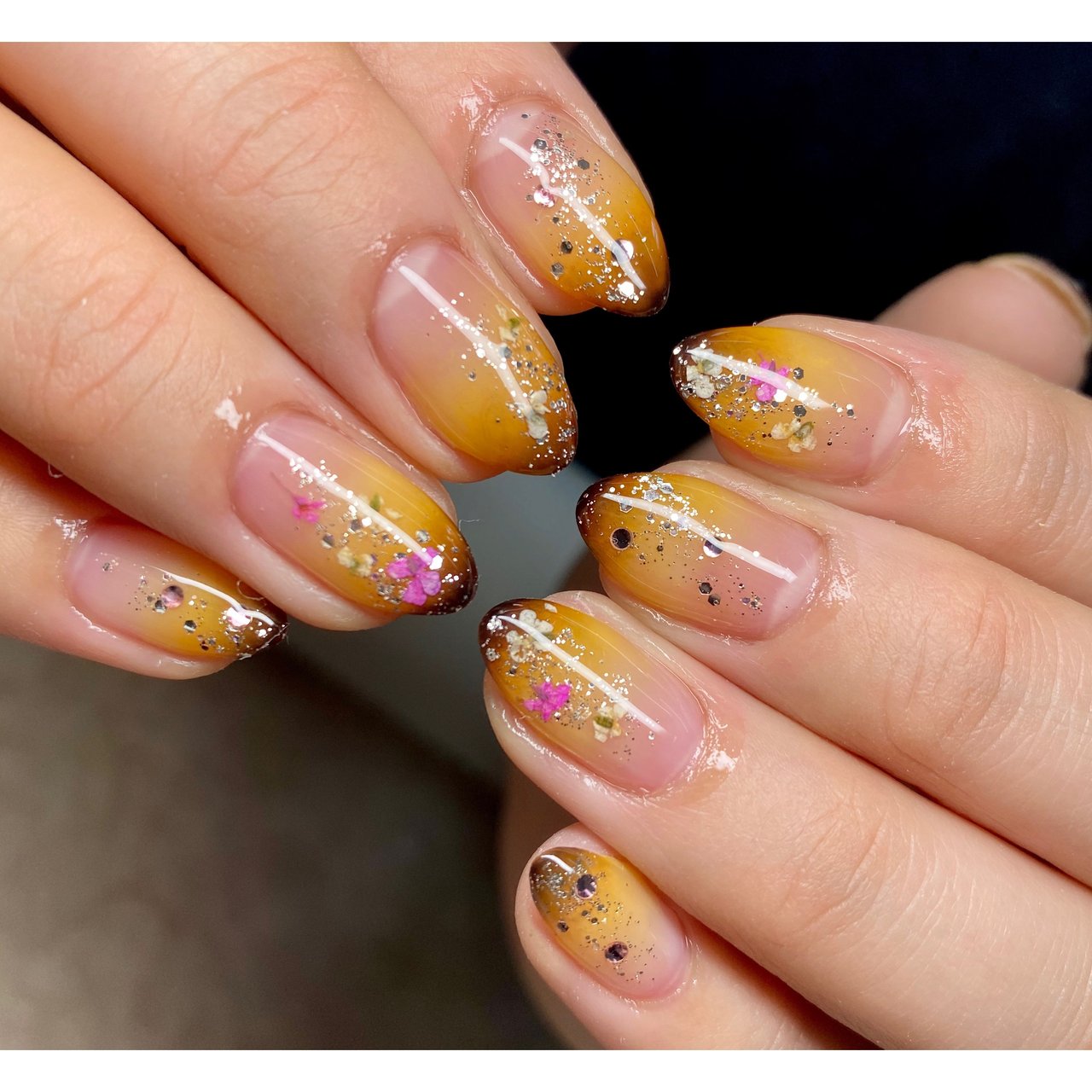 ハンド グラデーション ミディアム オレンジ イエロー Hina S Nailsのネイルデザイン No ネイルブック