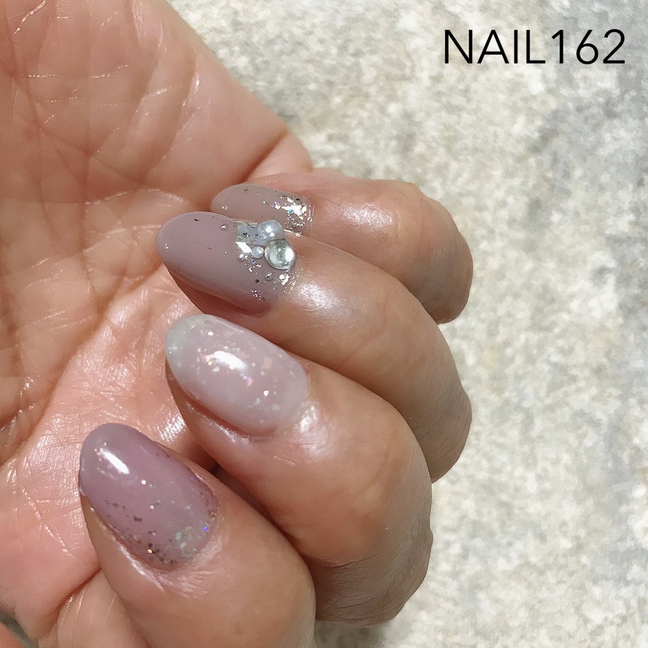 オールシーズン ハンド シンプル ラメ ショート Nails 162のネイルデザイン No ネイルブック