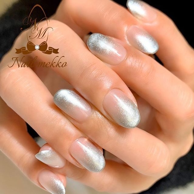 ハンド シンプル グラデーション グレー シルバー Nail Mekkoのネイルデザイン No ネイルブック