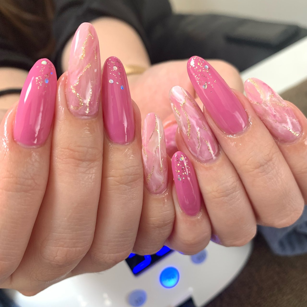 オールシーズン ハンド ラメ ワンカラー 大理石 Nail Salon Serendipity のネイルデザイン No ネイル ブック