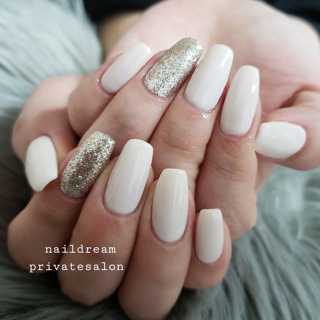 シンプル ラメ ワンカラー ホワイト シルバー Naildreamのネイルデザイン No ネイルブック