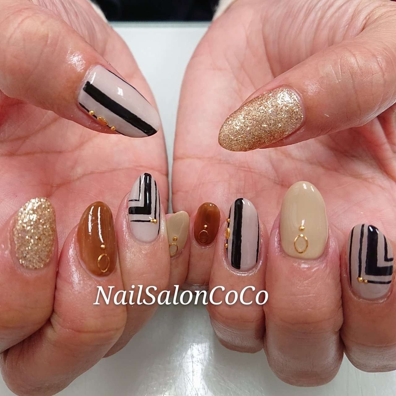 冬 ハンド ラメ ワンカラー ミディアム Nailsaloncocoのネイルデザイン No ネイルブック