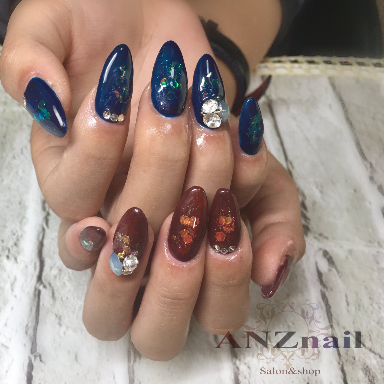 冬 ライブ ハンド ビジュー ホログラム Anznail 旭川市ネイルサロン ネイリストあんず のネイルデザイン No ネイル ブック