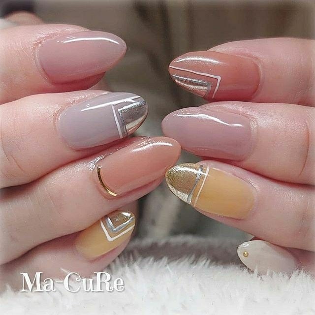 スモーキーパステルネイルで心踊る大人な春