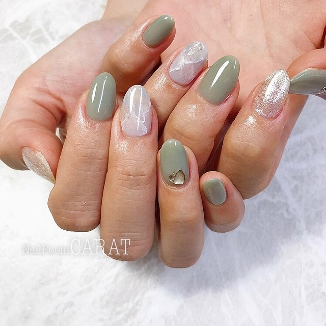 スモーキーパステルネイルで心踊る大人な春