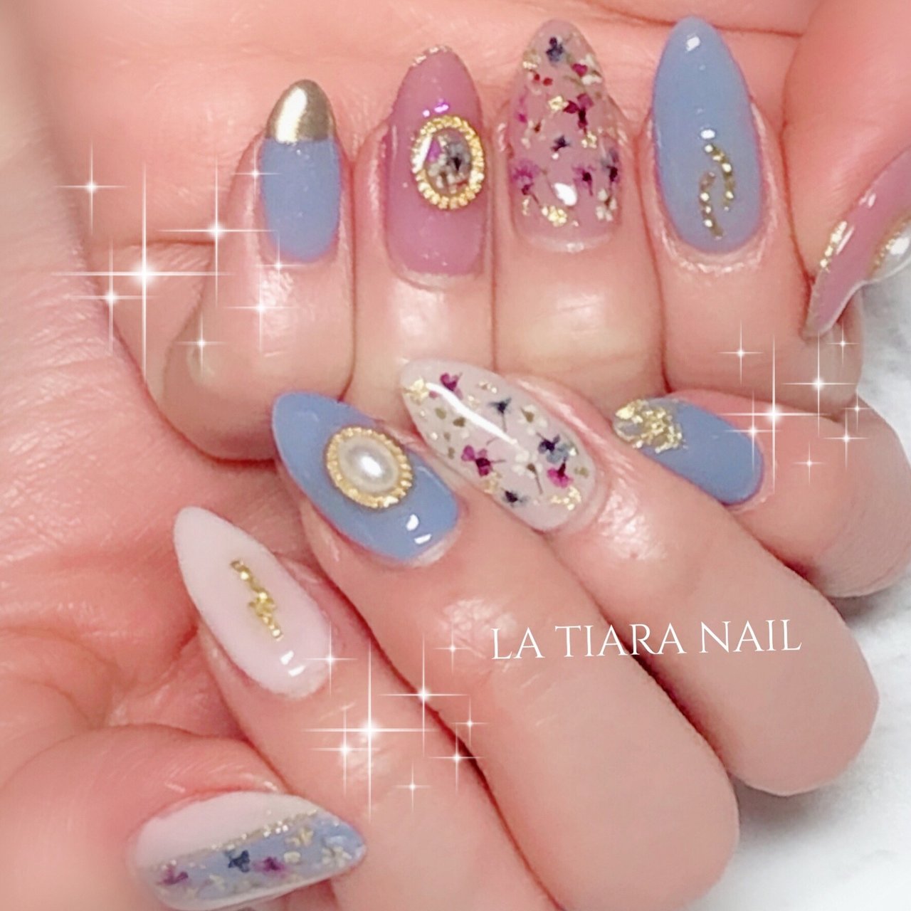 La Tiara Nail ラ ティアラ のネイルデザイン No ネイルブック