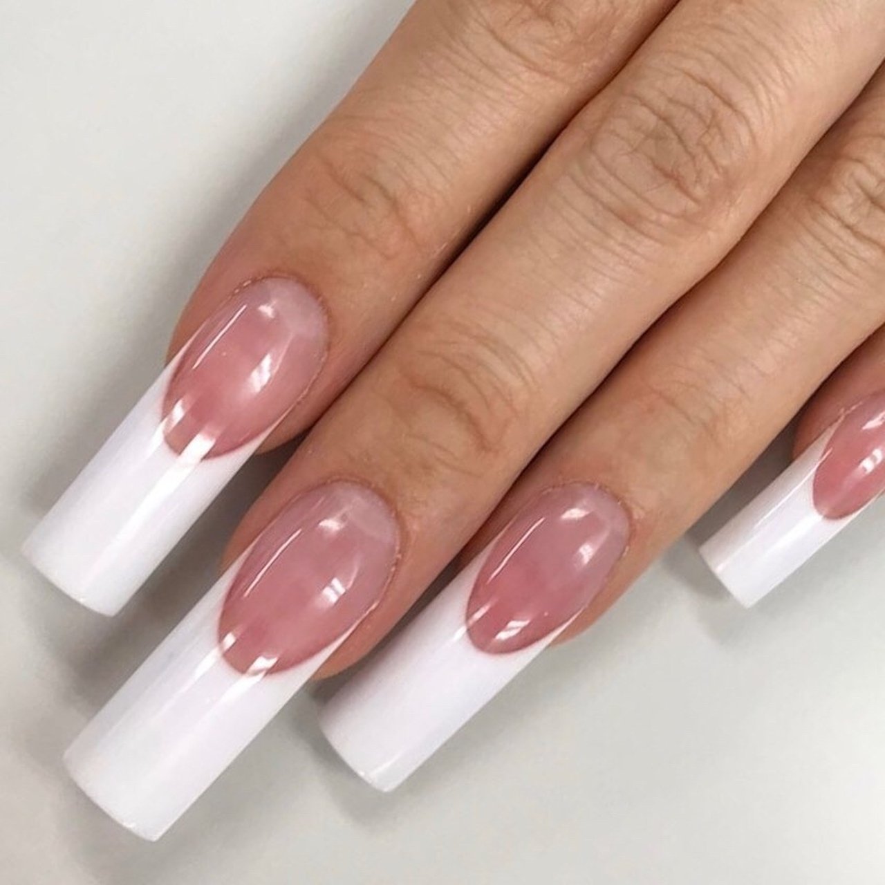 フレンチ スカルプチュア ネイルモデル Atelier Moonblossomのネイルデザイン No ネイルブック