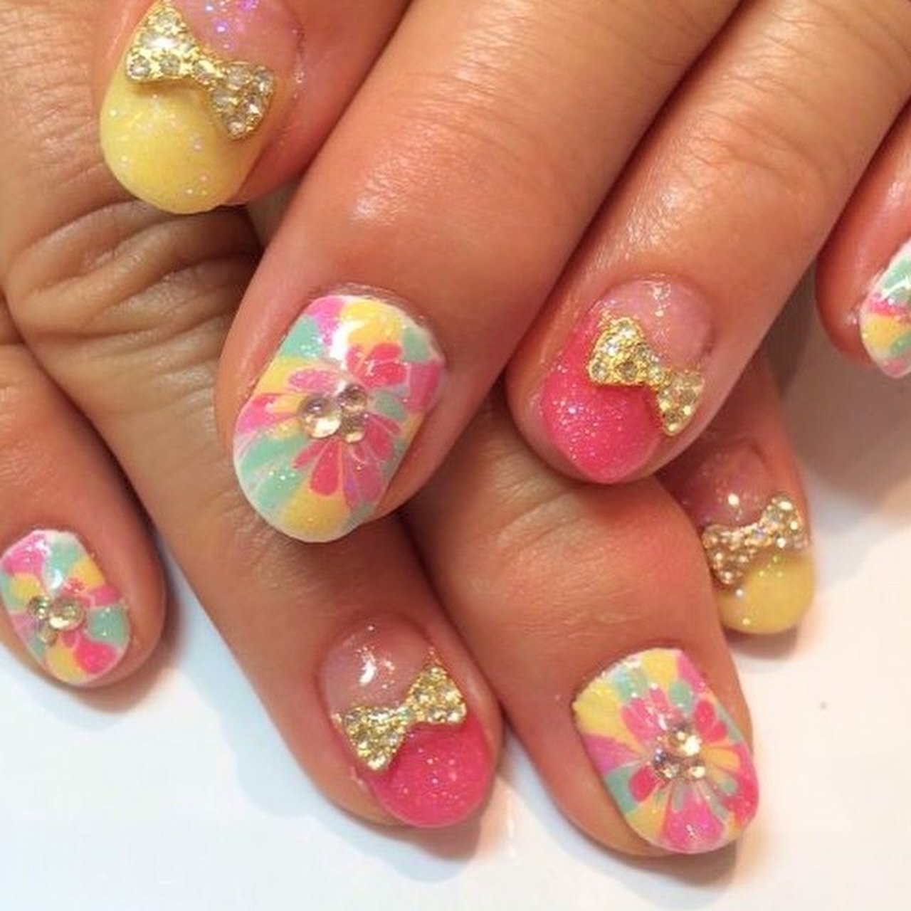 デート ハンド ピーコック ミディアム カラフル Nail Parfaitのネイルデザイン No ネイルブック