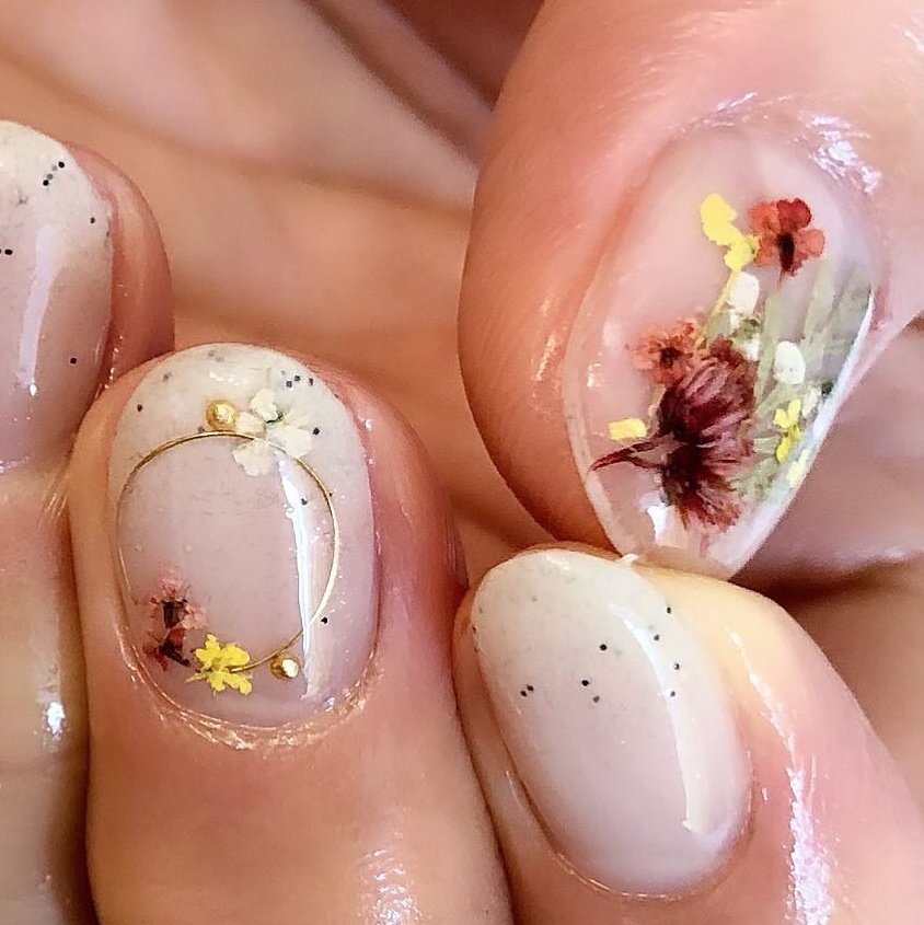 春 オールシーズン ハンド グラデーション 押し花 Sipini Nail Eyelashのネイルデザイン No ネイルブック