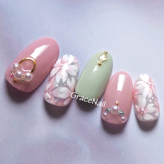 スモーキーパステルネイルで心踊る大人な春