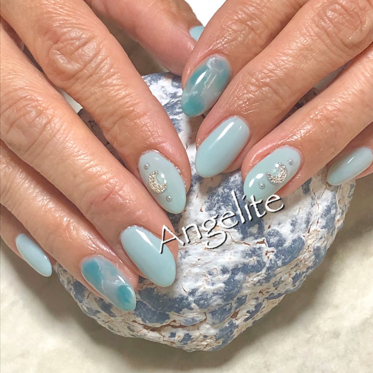 春 夏 ハンド ワンカラー 大理石 Angeliteのネイルデザイン No ネイルブック