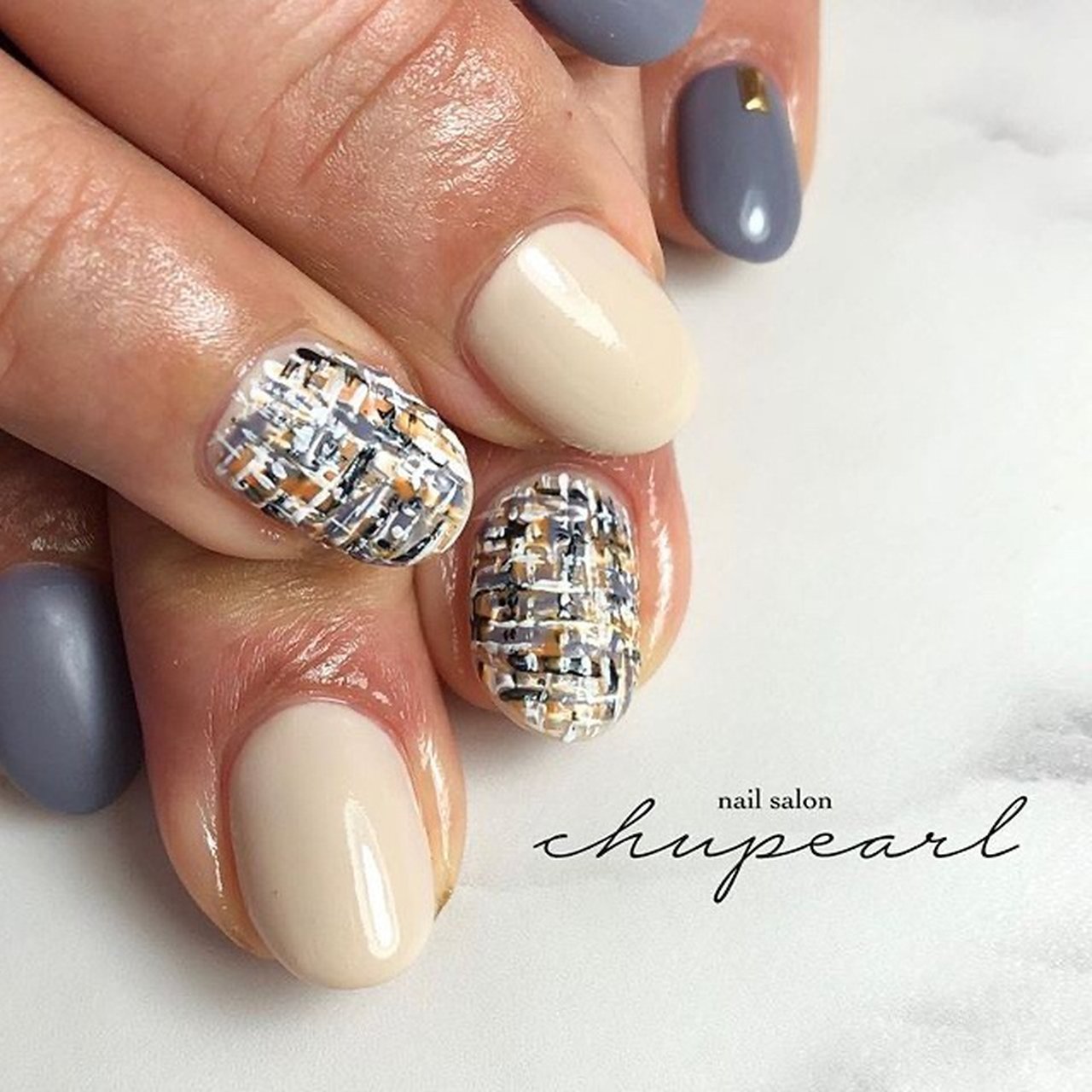 ハンド ワンカラー ツイード ベージュ イエロー Manamiのネイルデザイン No ネイルブック