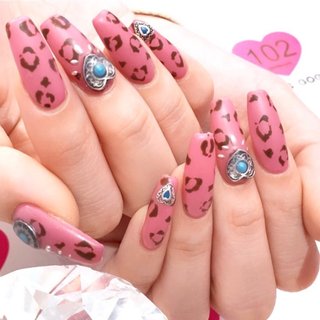 Eggモデルのネイルデザイン ネイルブック