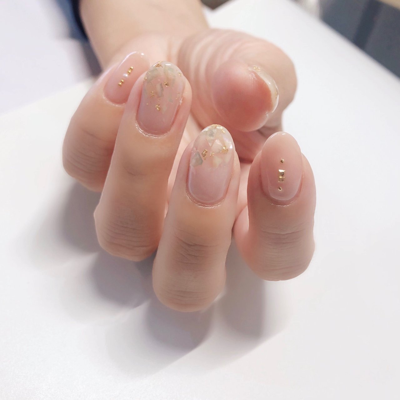 春 夏 リゾート ハンド シェル Nail Saron Danae Roppongiのネイルデザイン No ネイルブック