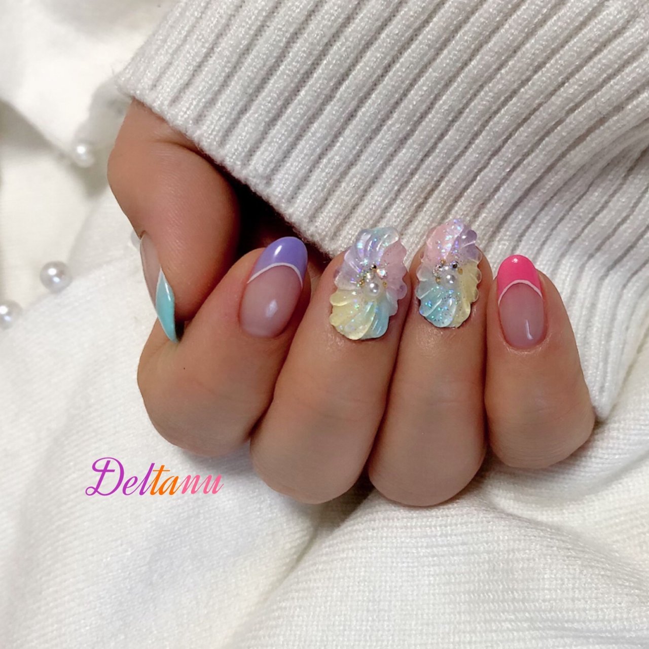 春 ハンド フレンチ ビジュー フラワー Atelier Deltanuのネイルデザイン No ネイルブック