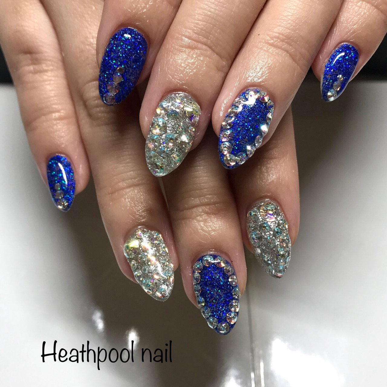 ハンド ラメ ブルー シルバー ジェルネイル Heathpoolnailのネイルデザイン No ネイルブック