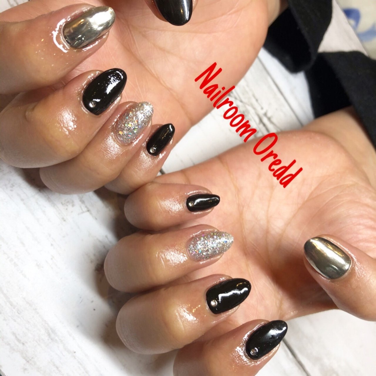 ハンド ブラック シルバー メタリック ジェルネイル Oredddのネイルデザイン No ネイルブック