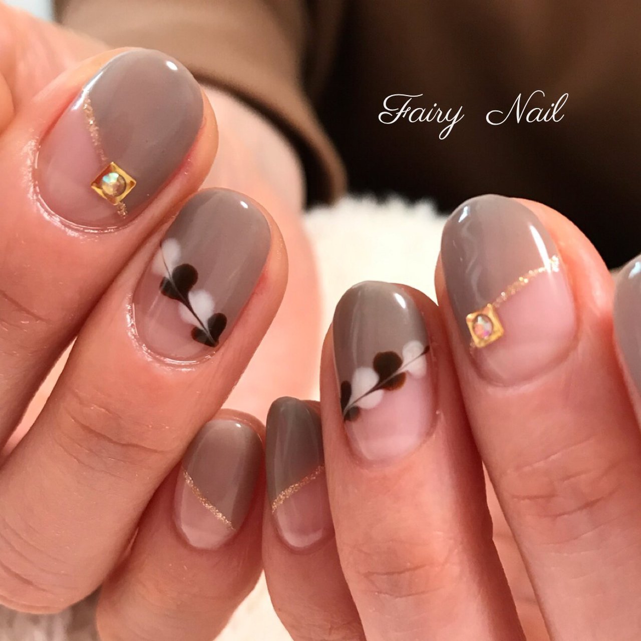 オールシーズン ハンド シンプル 変形フレンチ ハート Fairynailのネイルデザイン No ネイルブック