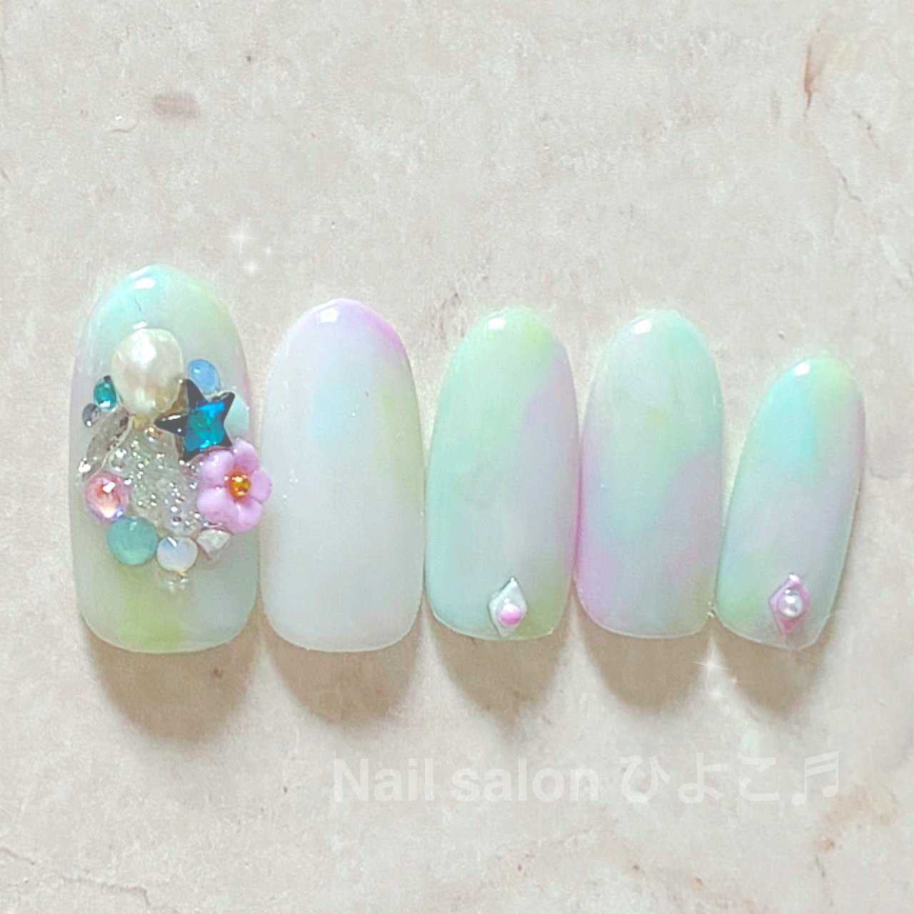 春 オールシーズン リゾート 女子会 ハンド Nail Salon ひよこ のネイルデザイン No ネイルブック