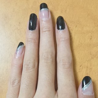 22年 新着順 ブラック シルバー マニキュアのネイルデザイン ネイルブック