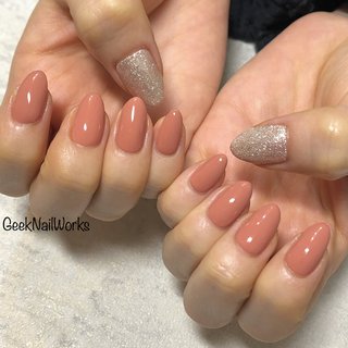 親指ラメのネイルデザイン ネイルブック