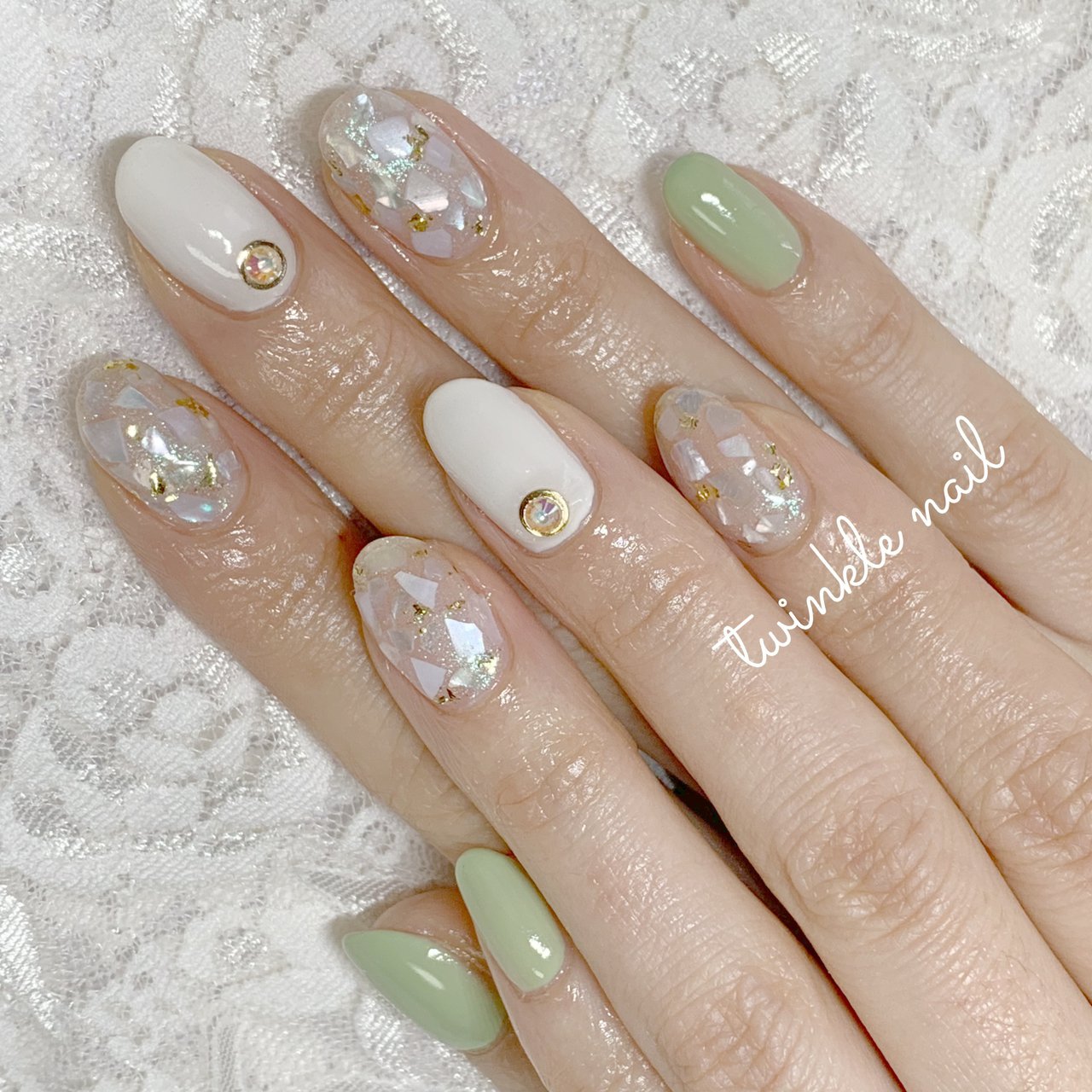 春 ハンド シンプル ワンカラー シェル Twinkle Nailのネイルデザイン No ネイルブック