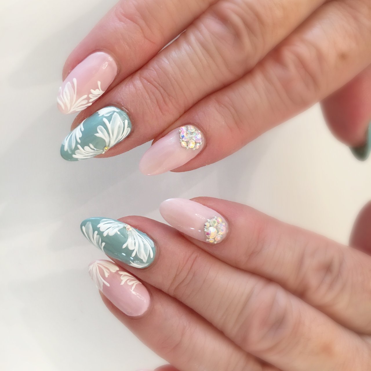 ピンク ターコイズ ジェルネイル Jaimejaimeのネイルデザイン No ネイルブック