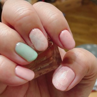 グリーン パステル セルフネイルのネイルデザイン ネイルブック