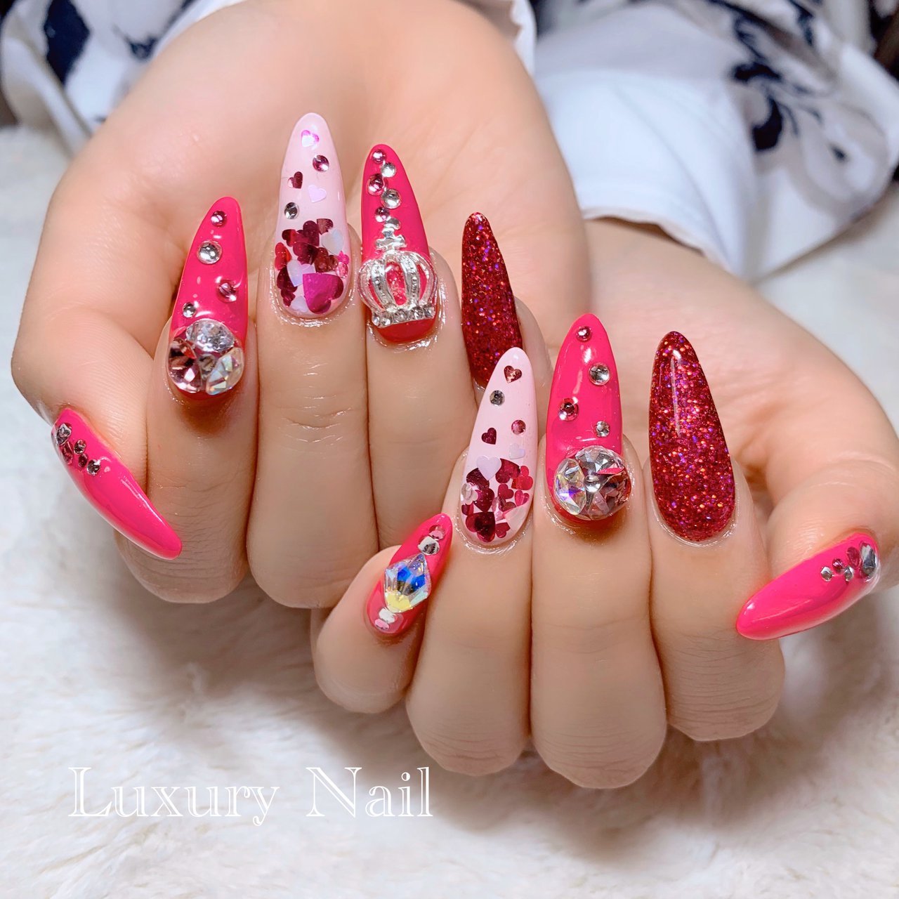 オールシーズン 成人式 バレンタイン ライブ ハンド ちいやんのネイルデザイン No ネイルブック