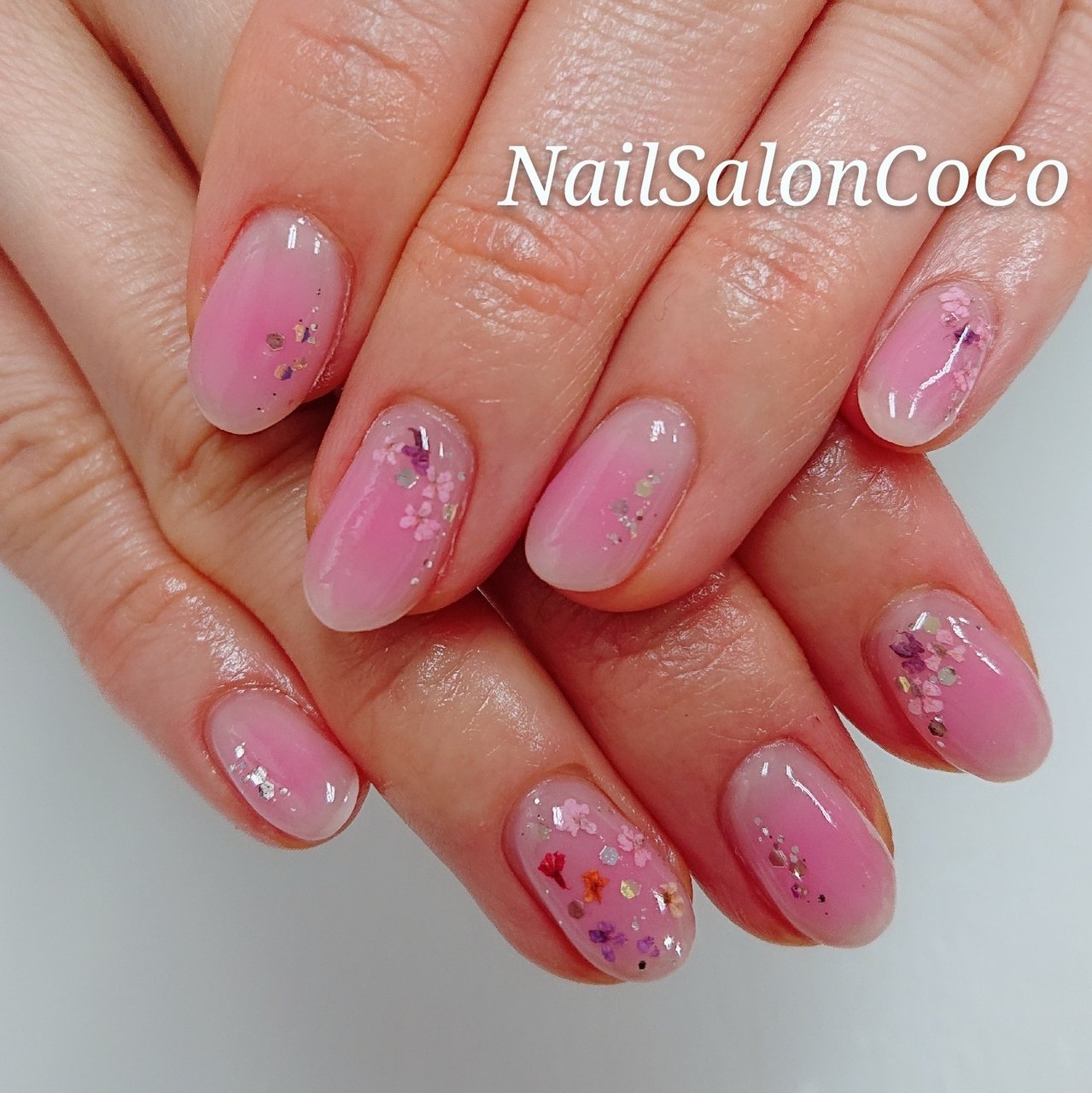 春 ハンド チーク 押し花 ミディアム Nailsaloncocoのネイルデザイン No ネイルブック