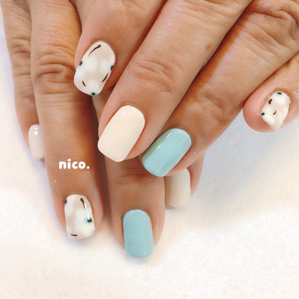 ハンド ホワイト 水色 Nailsalon Nico のネイルデザイン No ネイルブック