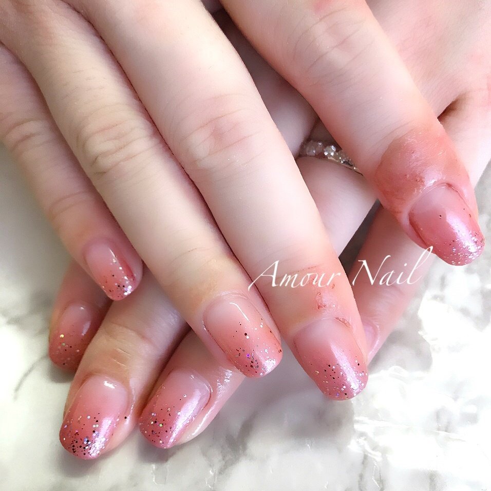 ハンド シンプル グラデーション ラメ クリア Amour Nailのネイルデザイン No ネイルブック