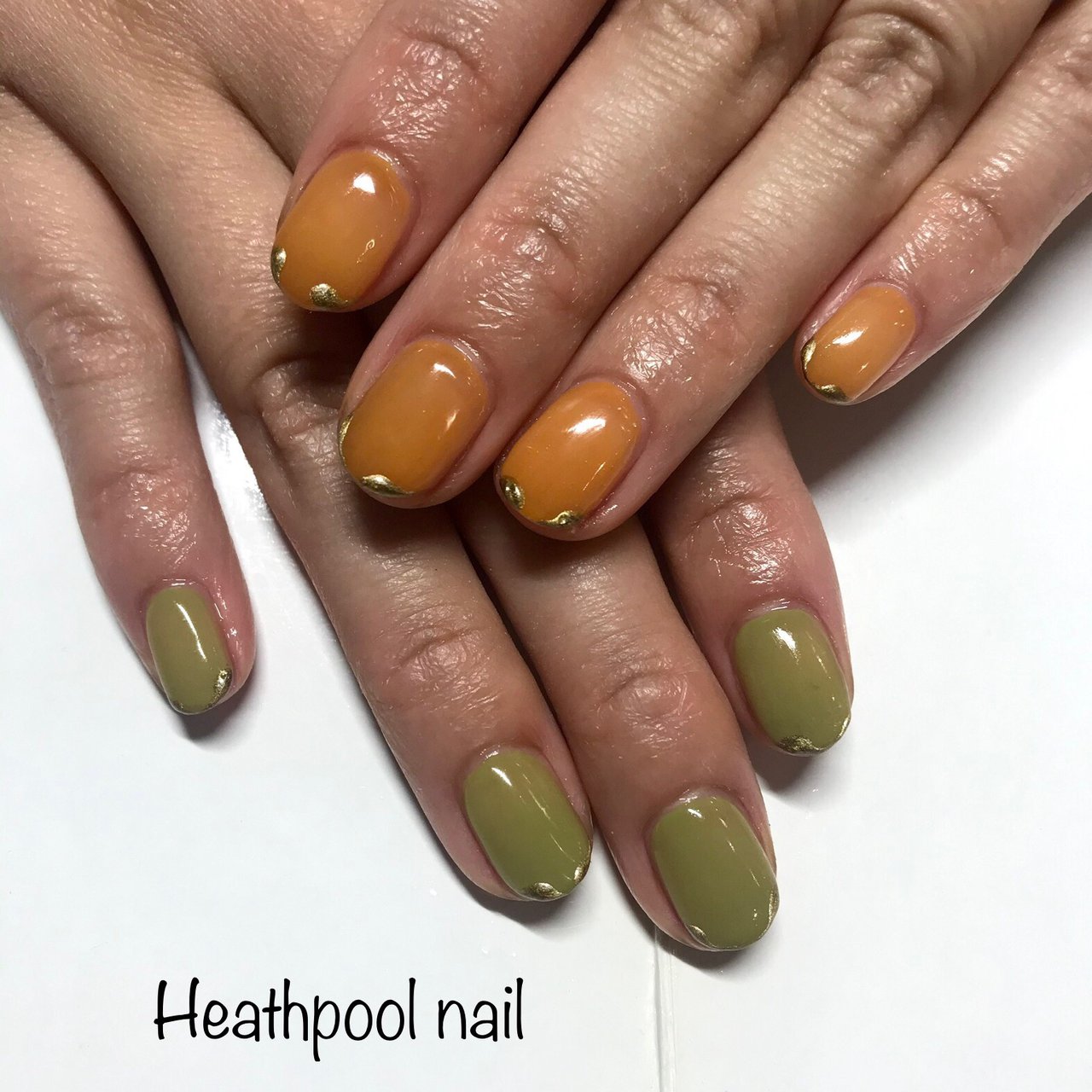 ハンド オレンジ グリーン ゴールド ジェルネイル Heathpoolnailのネイルデザイン No ネイルブック