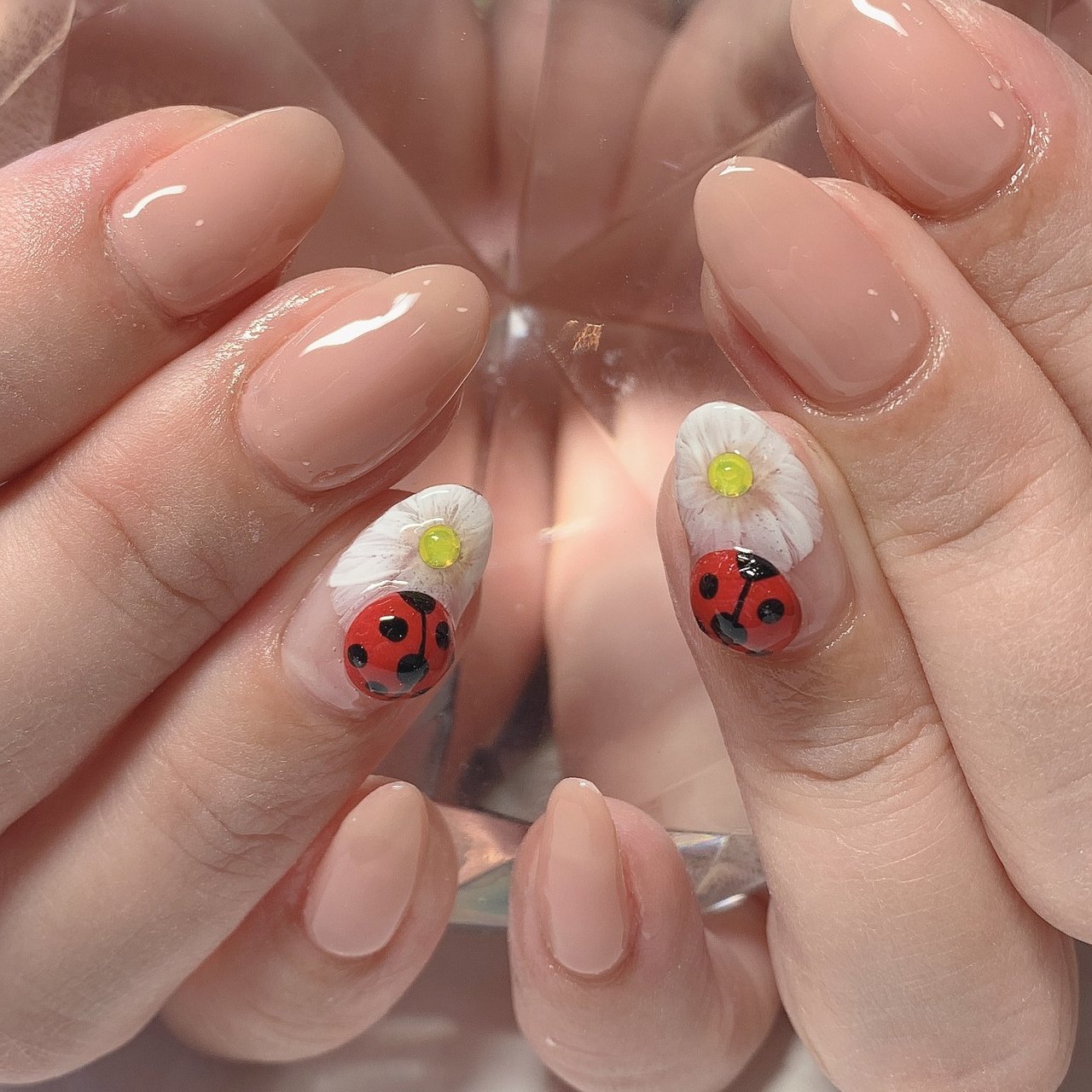 春 オフィス デート 女子会 ハンド Aiko サンジェーヌのネイルデザイン No ネイルブック