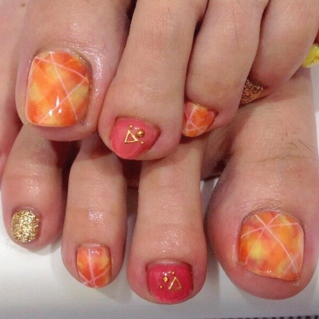 夏 秋 フット チェック オレンジ Htmのネイルデザイン No ネイルブック