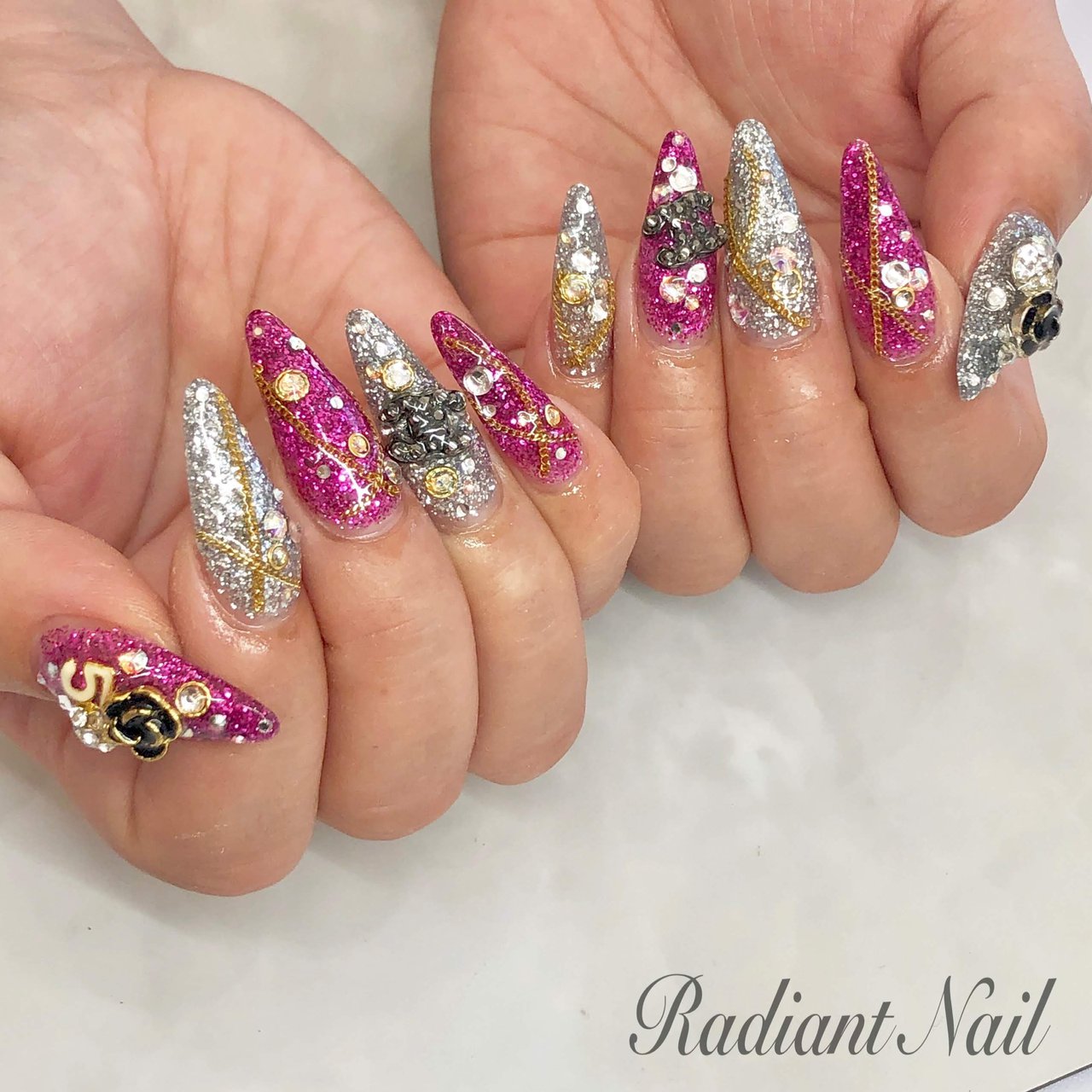 オールシーズン 成人式 卒業式 旅行 ハンド Radiant Nailのネイルデザイン No ネイルブック