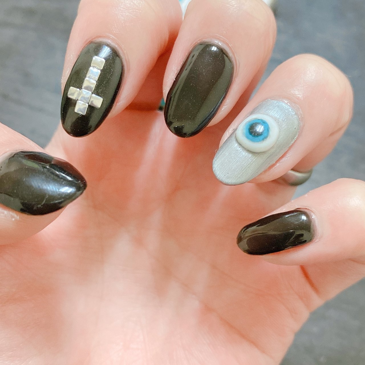 ハンド 痛ネイル ミディアム ブラック メタリック Ai Selfnailのネイルデザイン No 5297744 ネイルブック