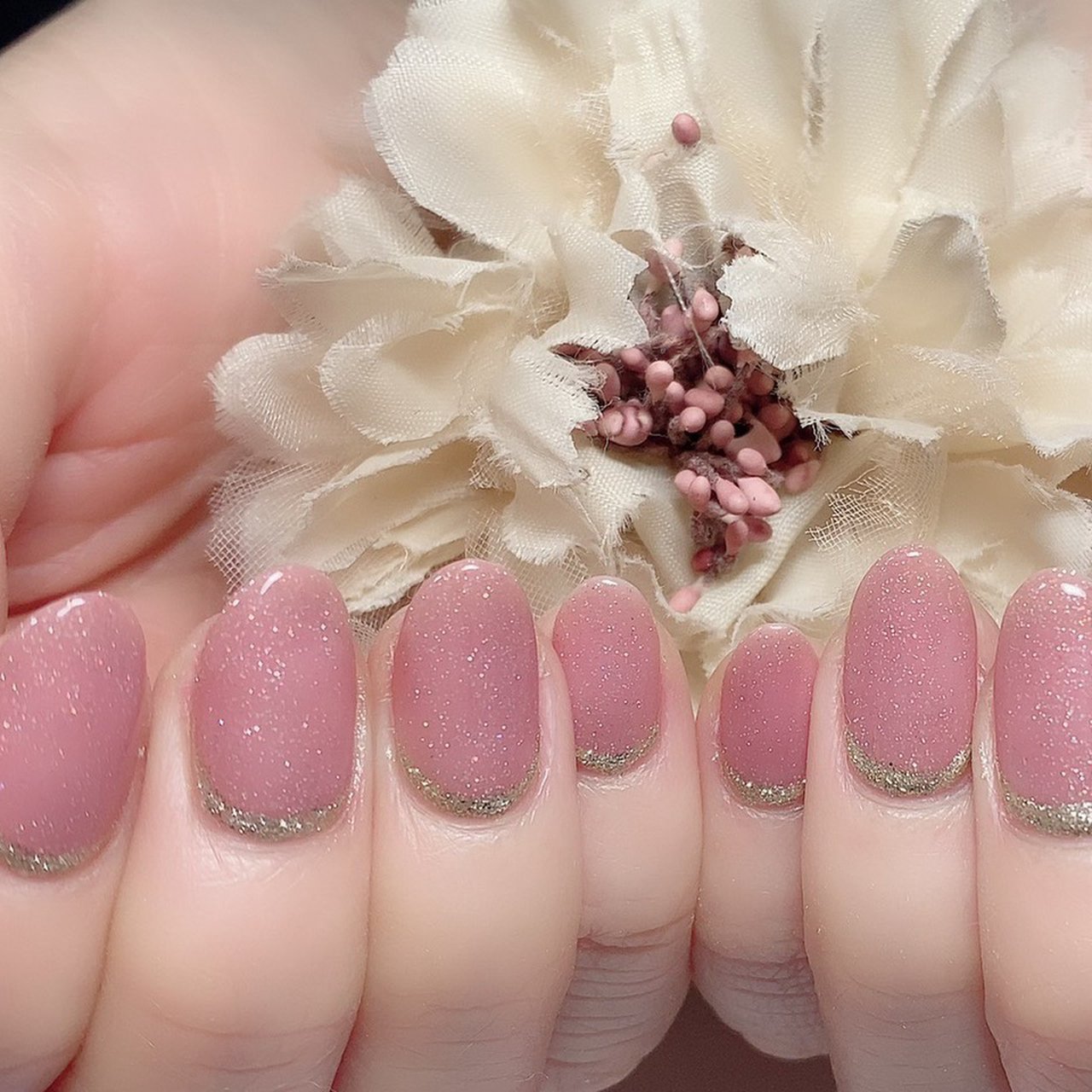 ピンク グレージュ シルバー ジェルネイル Teruminのネイルデザイン No ネイルブック