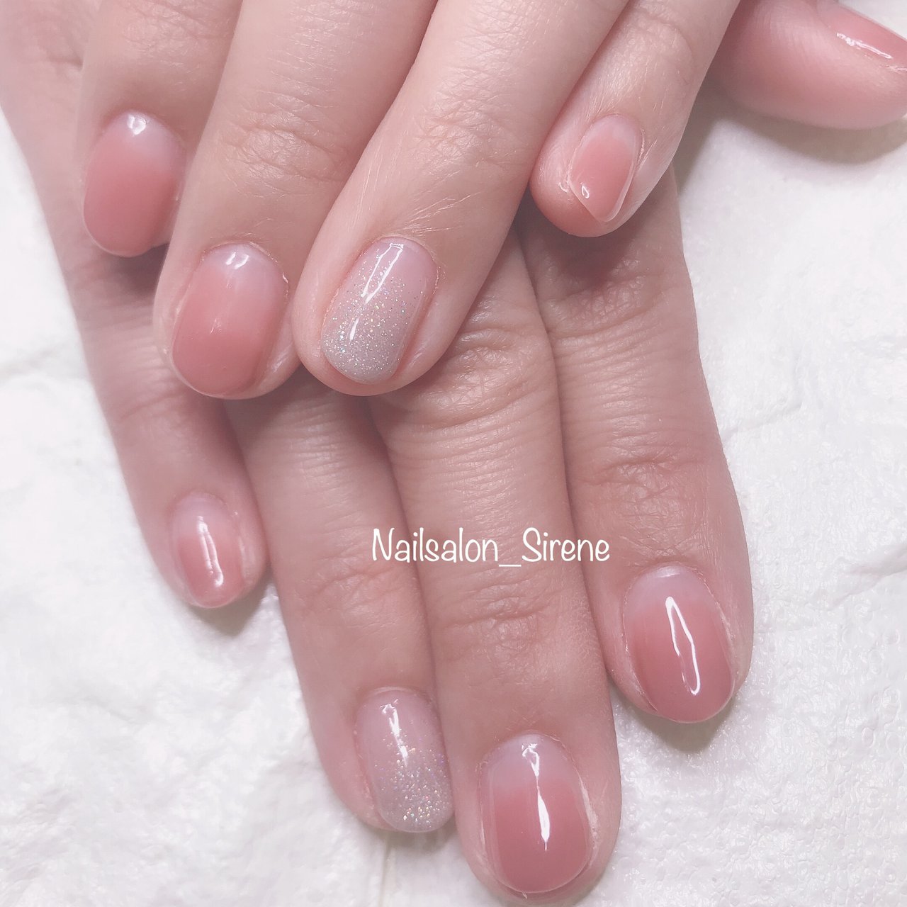オフィス ハンド グラデーション ショート ベージュ Nailsalon Sireneのネイルデザイン No ネイルブック