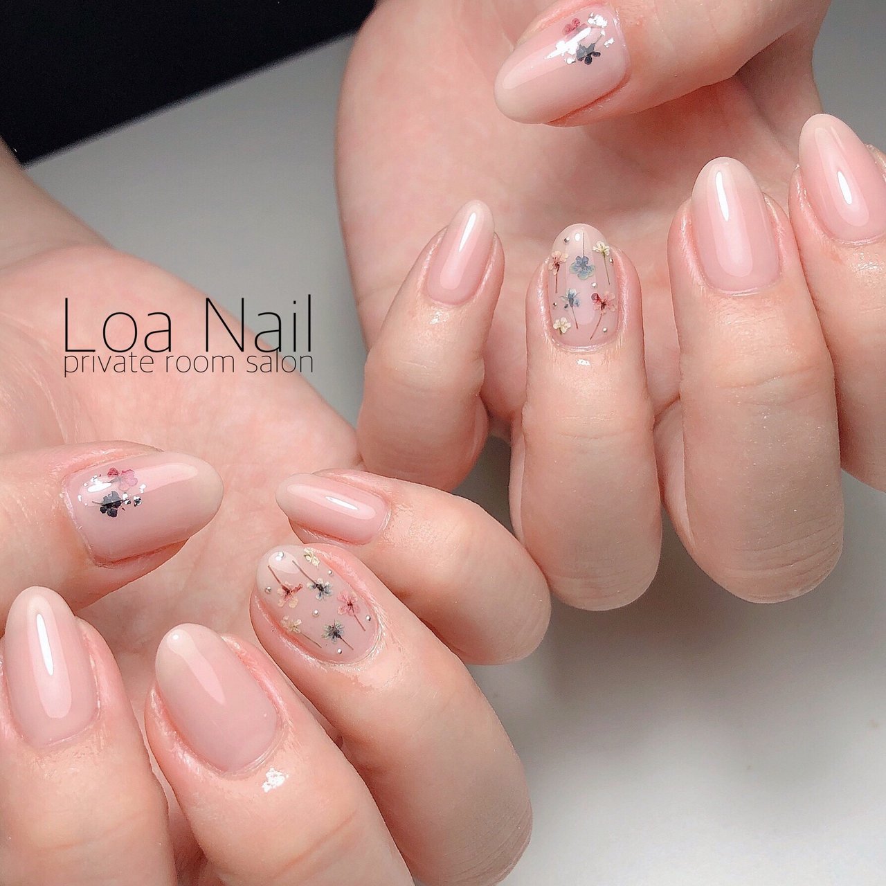 春 夏 シンプル ワンカラー 押し花 Loa Nailのネイルデザイン No ネイルブック