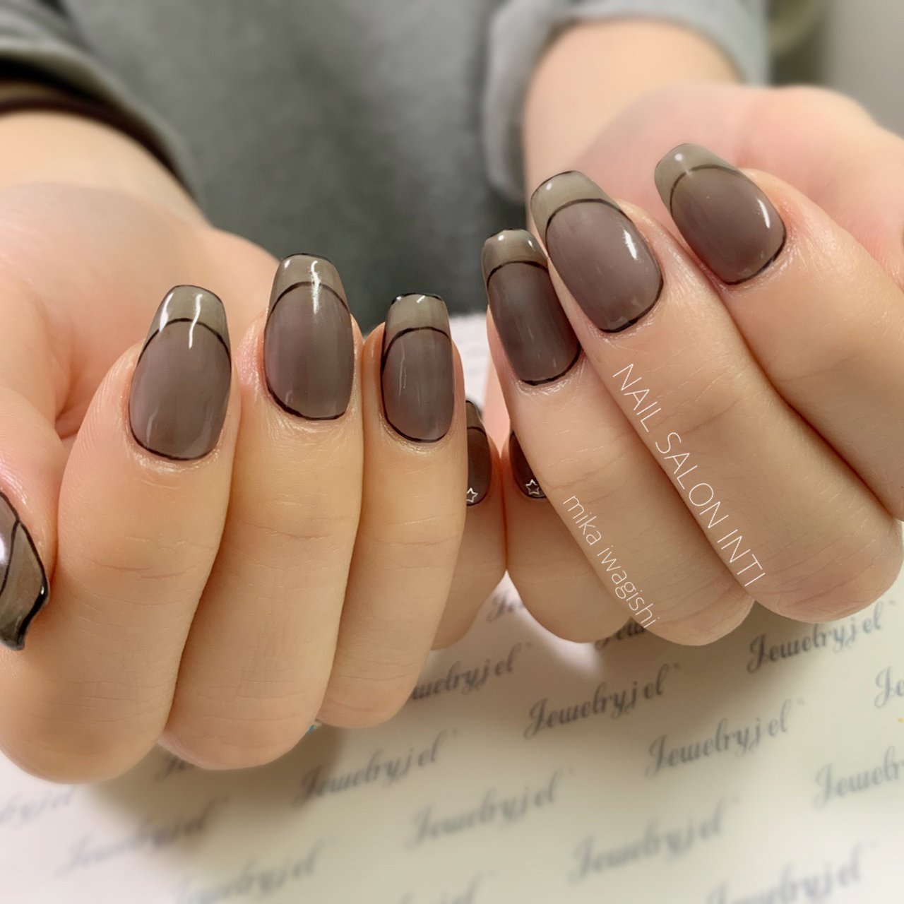 春 夏 オールシーズン ハロウィン ハンド Nailsalon Inti 岩岸美華 のネイルデザイン No ネイルブック