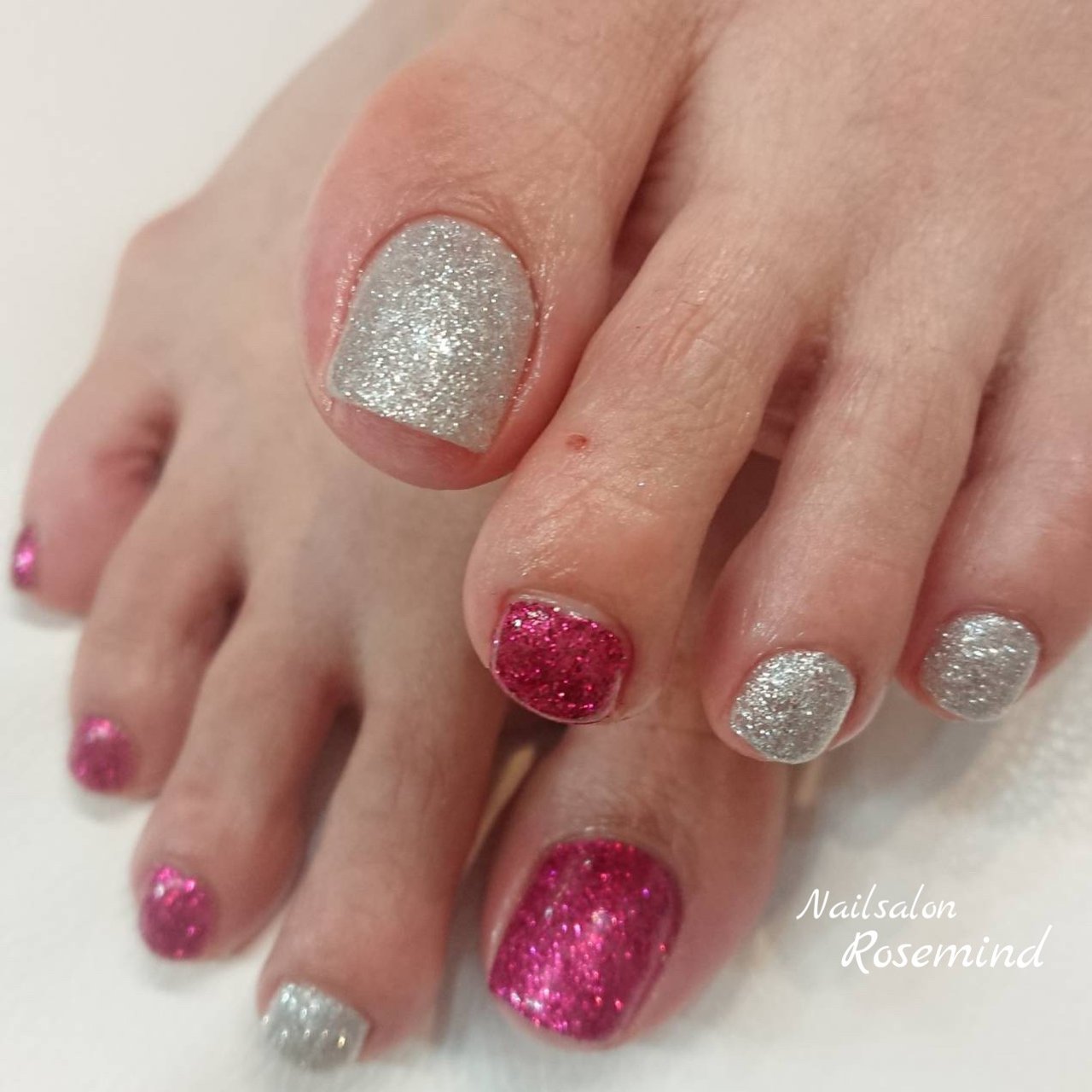 夏 デート 女子会 フット ラメ Nail Rosemindのネイルデザイン No ネイルブック