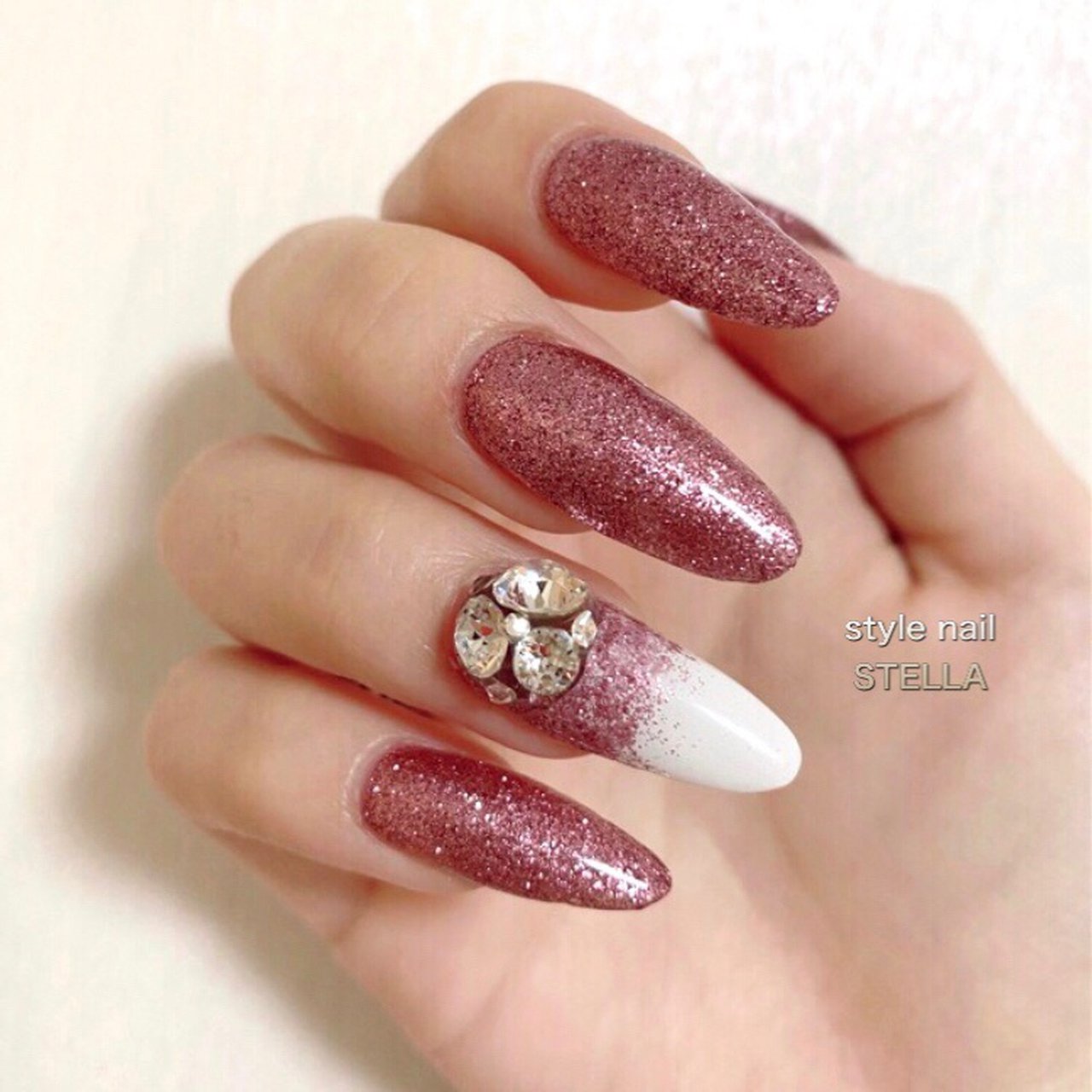 オールシーズン ハンド グラデーション ラメ ワンカラー Style Nail Stellaのネイルデザイン No ネイルブック