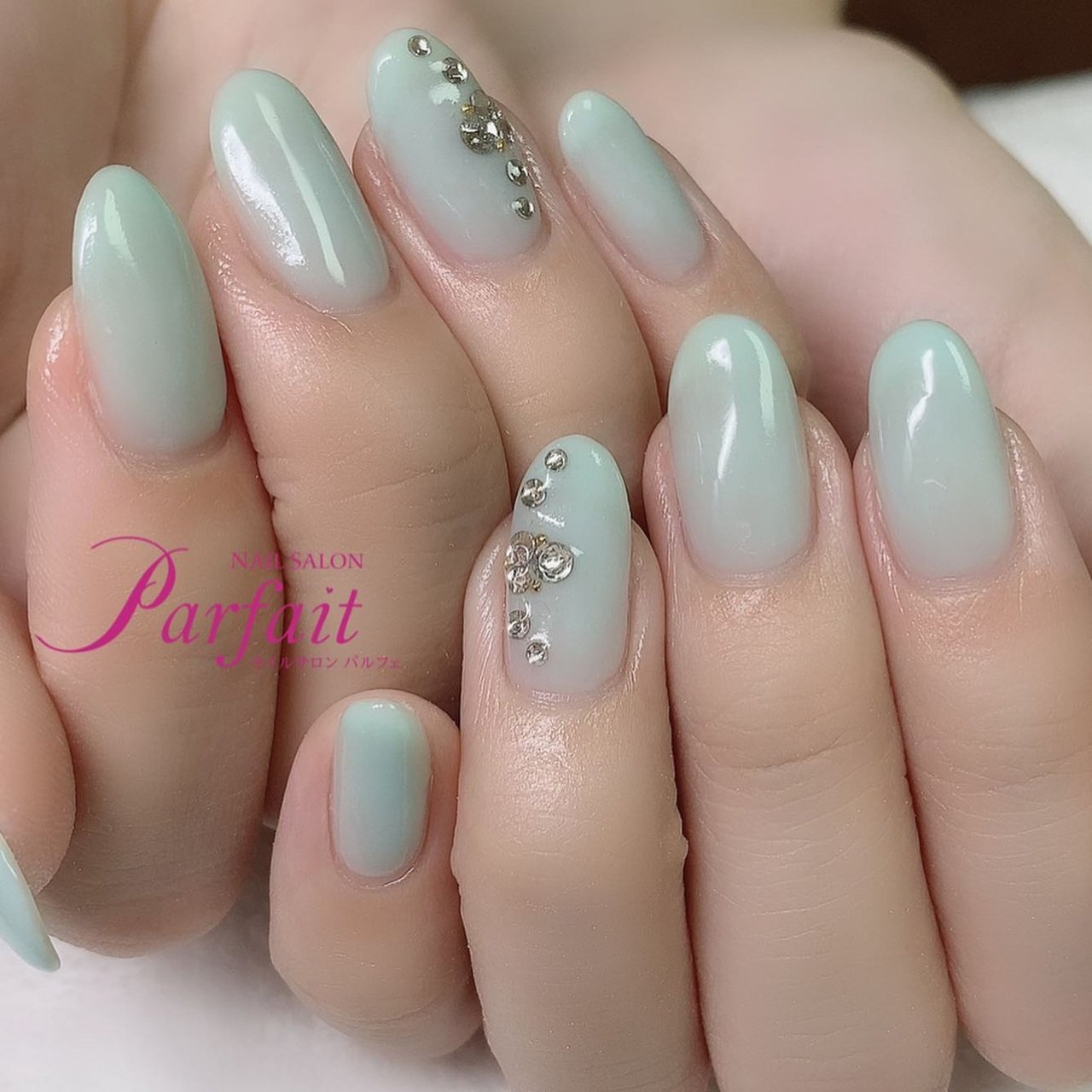 オールシーズン ハンド ワンカラー ミディアム グリーン Mami Nail415のネイルデザイン No ネイルブック