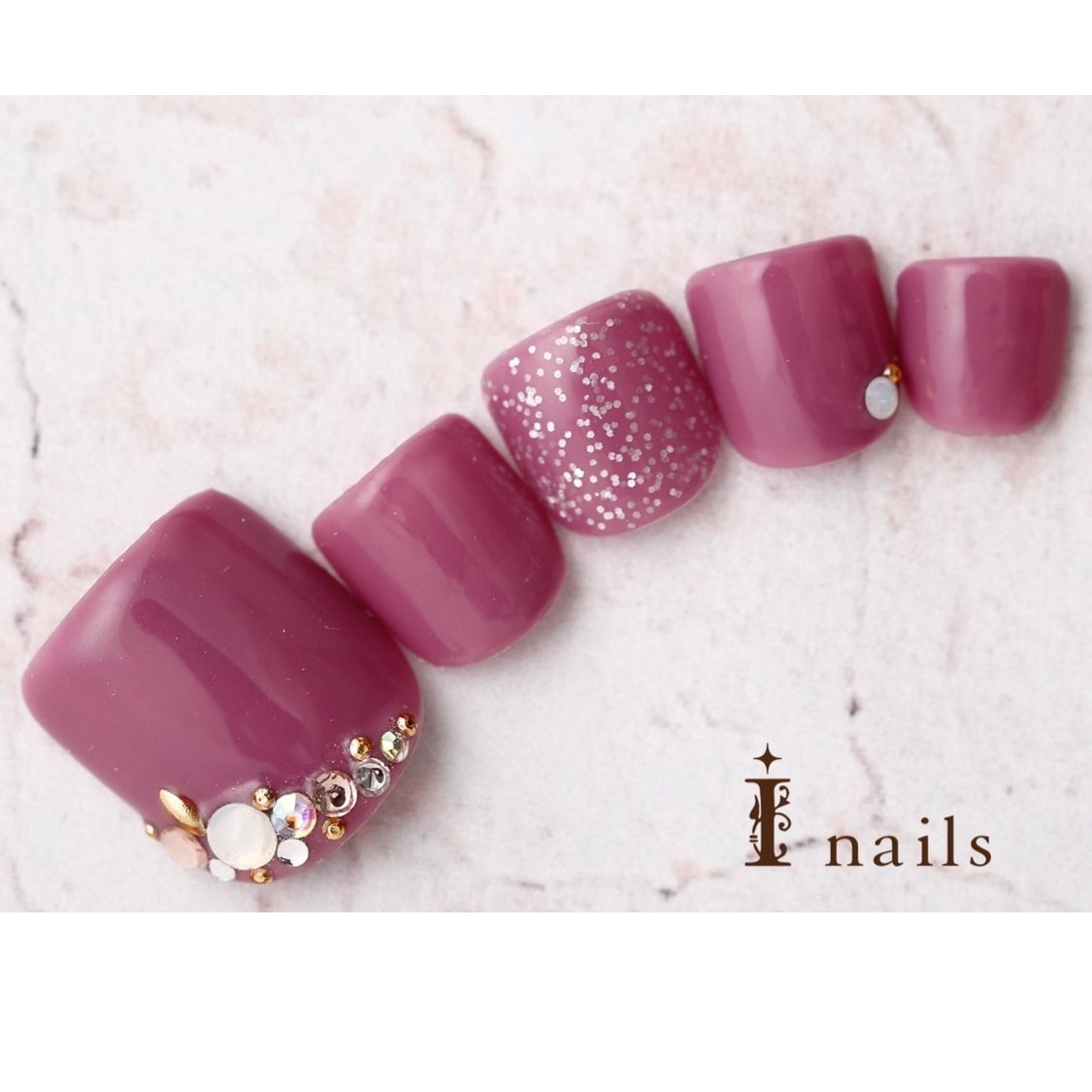 夏 秋 オールシーズン フット シンプル I Nails 横浜店のネイルデザイン No ネイルブック