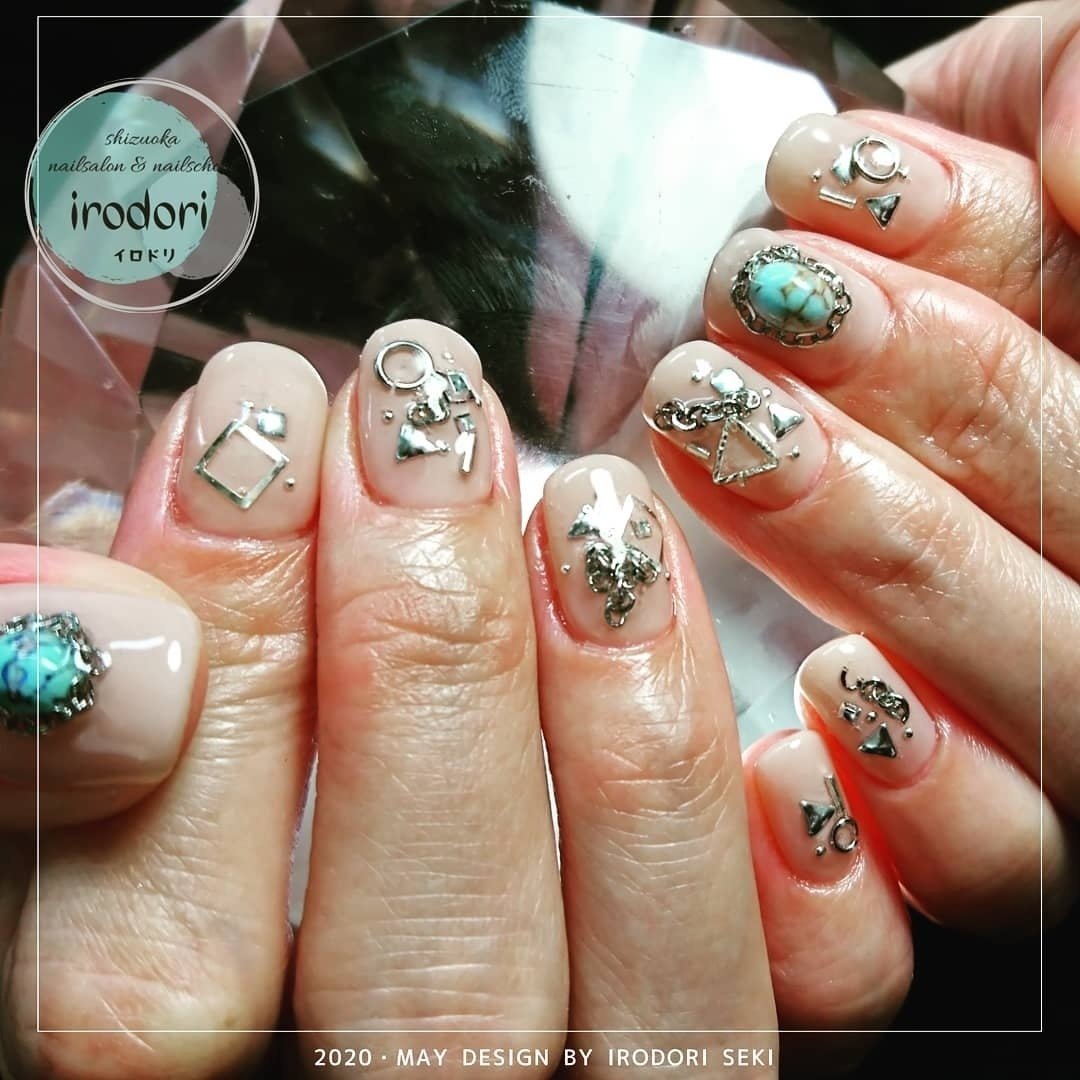 オールシーズン 海 リゾート ライブ ハンド Nailsalon School Irodoriのネイルデザイン No ネイルブック