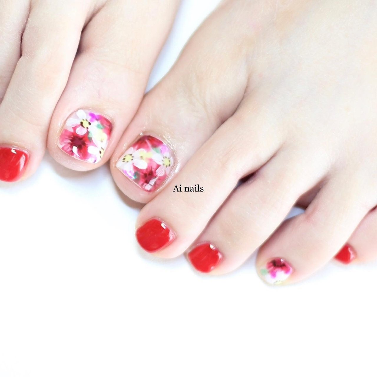 春 夏 フット ワンカラー フラワー 愛知県尾張旭市 Ai Nails アイネイルズのネイルデザイン No 5319149 ネイルブック