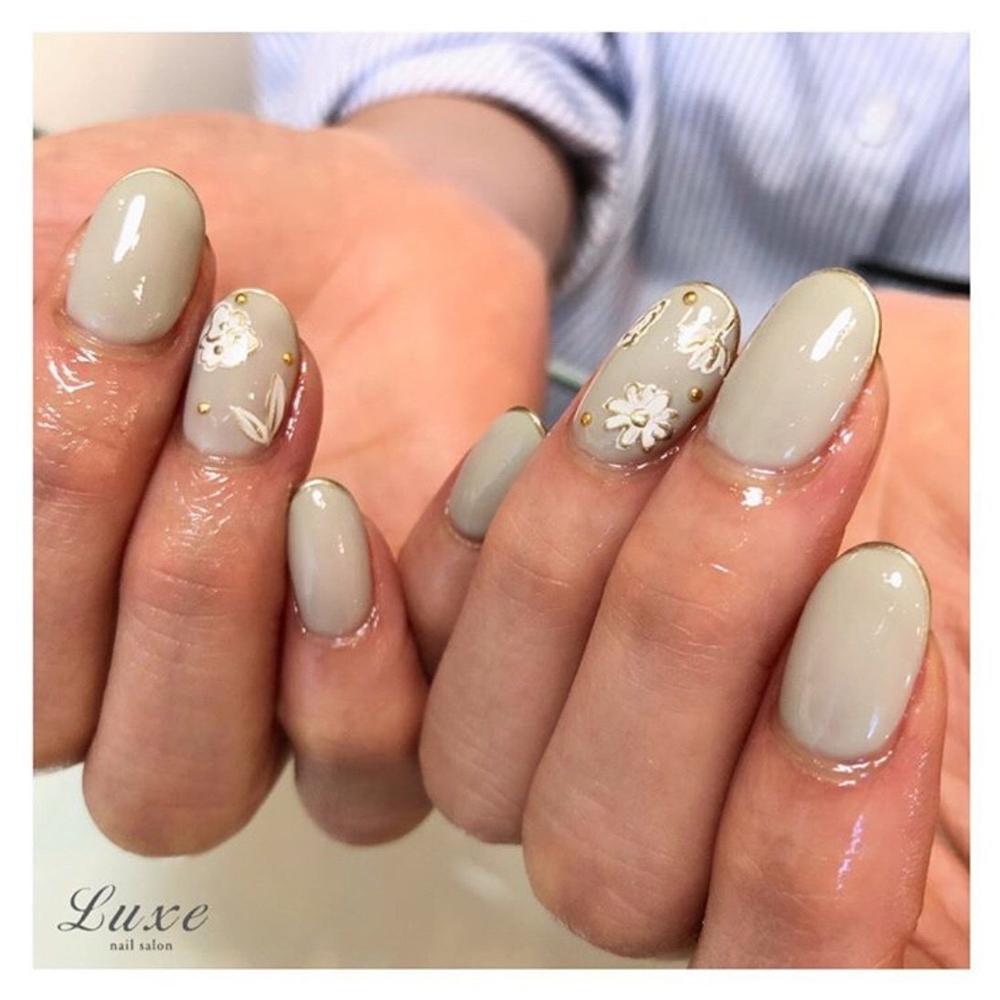 オールシーズン フラワー アンティーク レトロ グレージュ Nailsalonluxe Ginzaのネイルデザイン No ネイル ブック