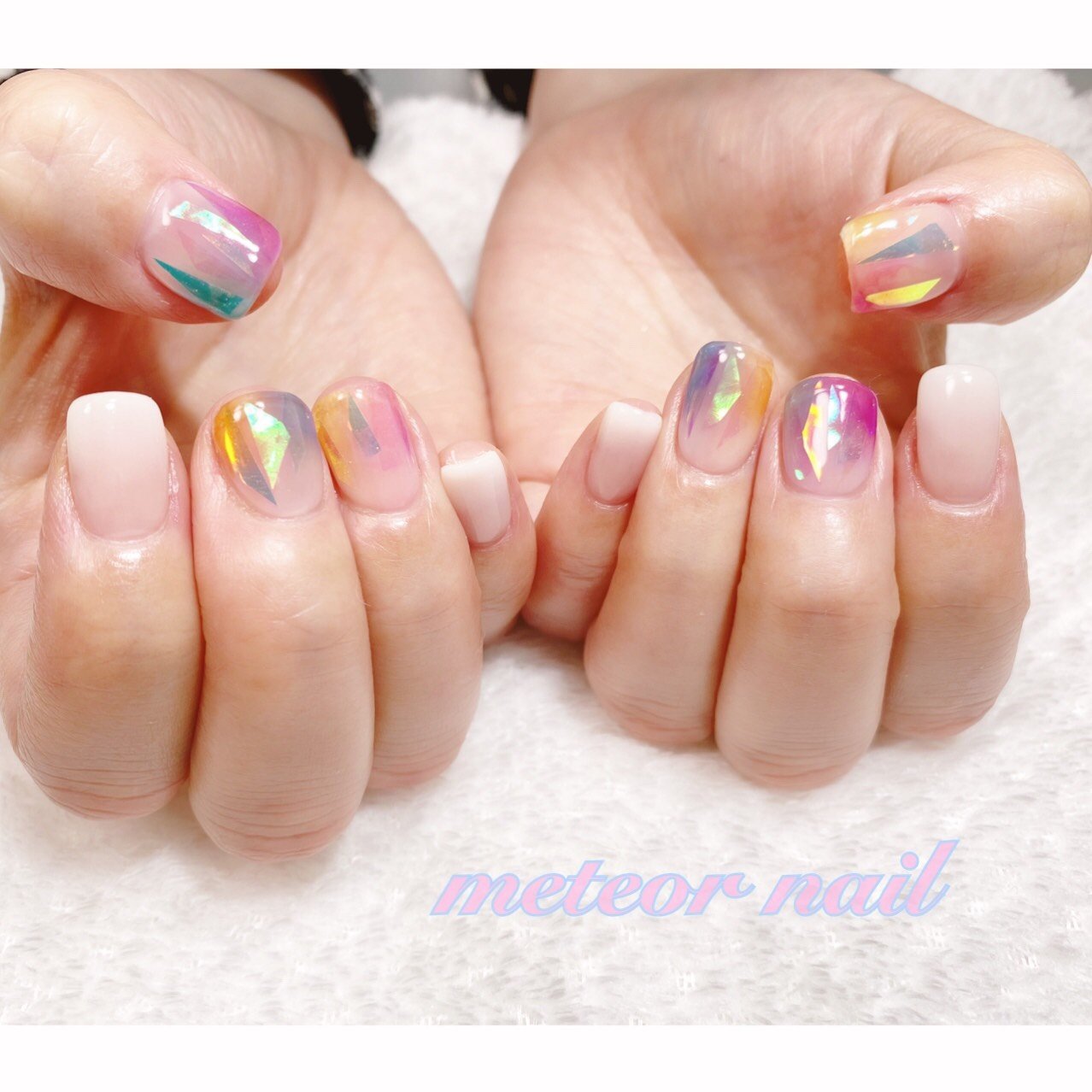 オールシーズン ハンド グラデーション オーロラ ショート Meteornail ミーティアネイルのネイルデザイン No ネイル ブック